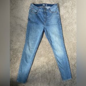 Old Navy Rockstar Super Skinny High-Rise Light Wash Jeans
